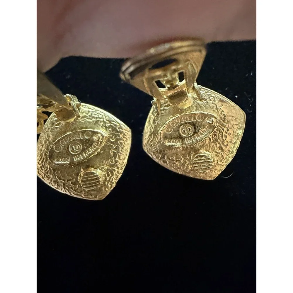 CHANEL authentic vintage